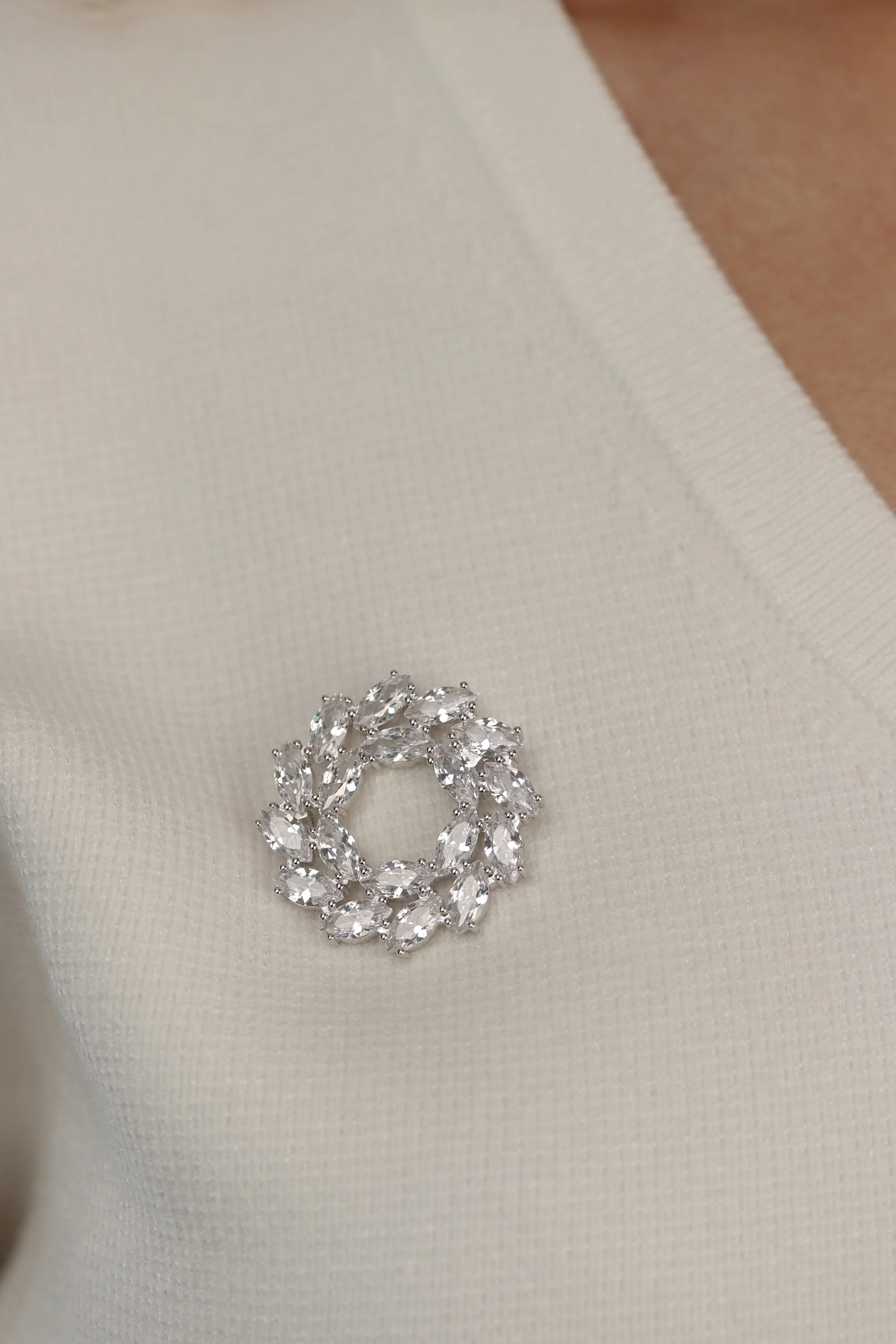 Amanda Brooch - Image 3