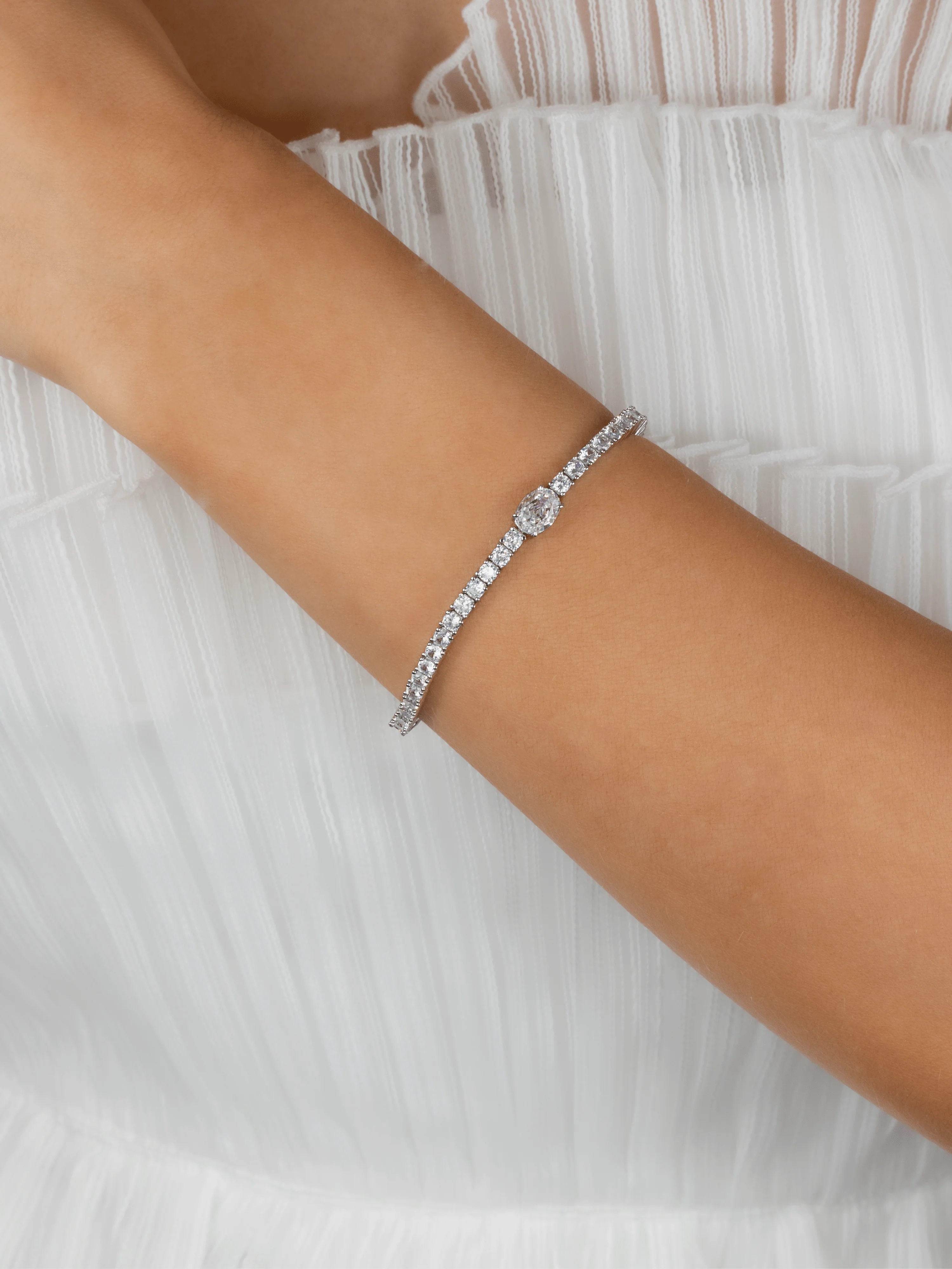 Aurelia Set - Necklace, Earrings & Bracelet - Image 2