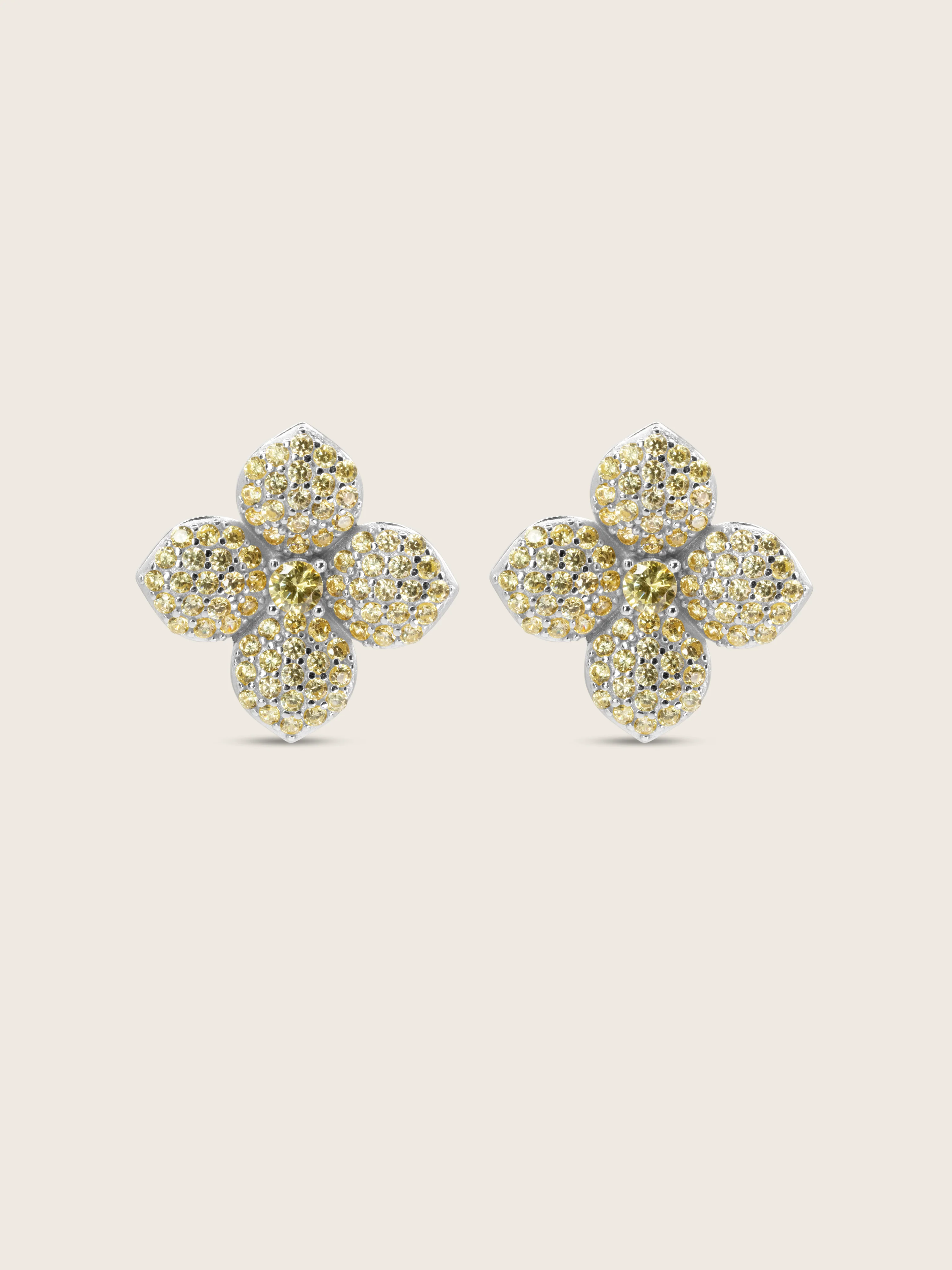 Hydrangea Stud Earrings - Lemon Drop