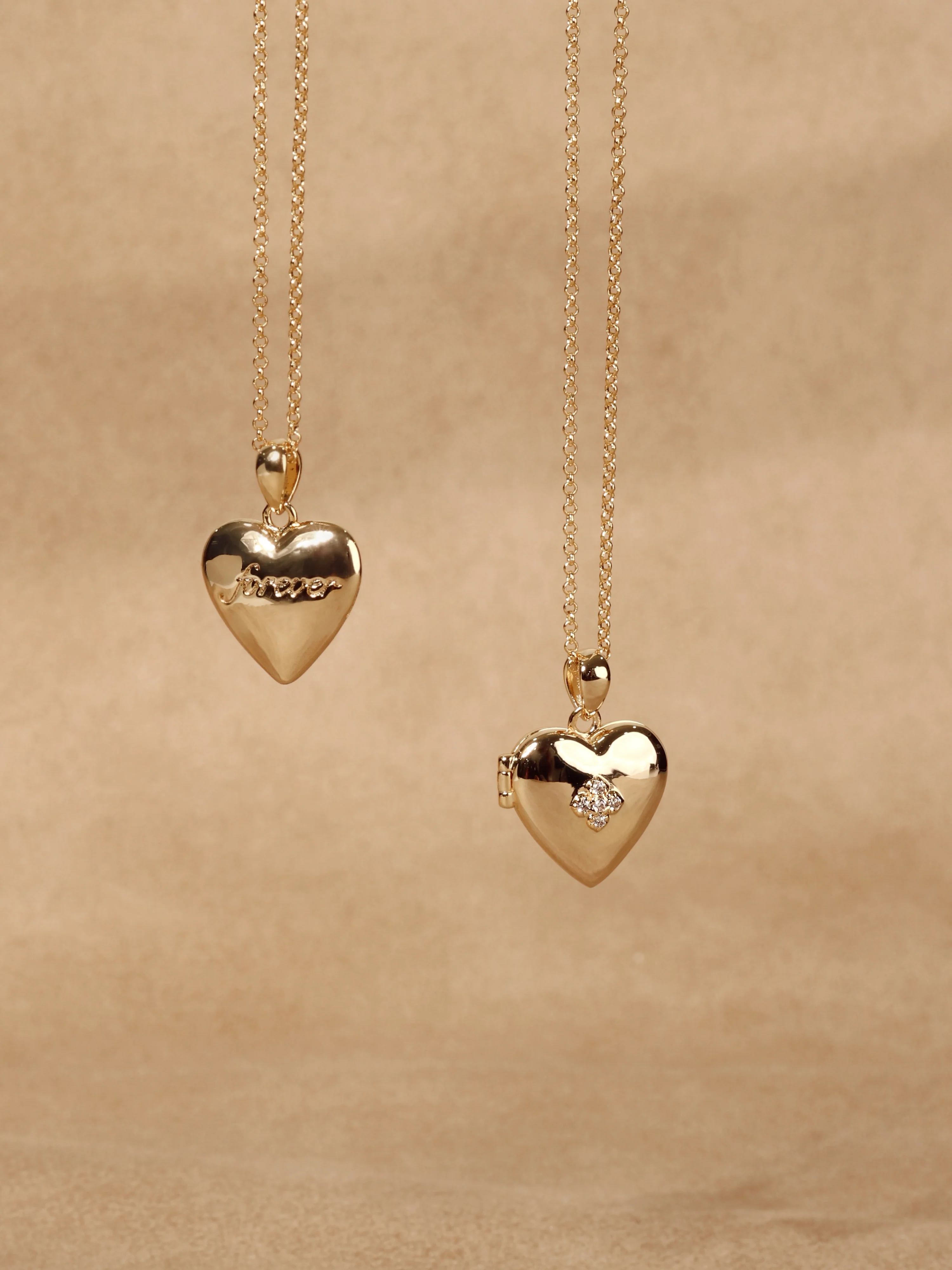 Love Locket Hydrangea Necklace - Image 5